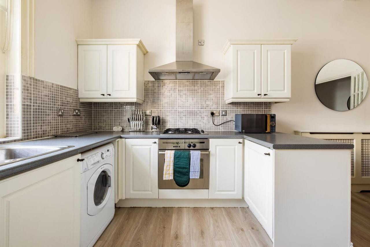 The Sussex Garden Retreat - Elegant 2Bdr Flat Apartamento Londres Exterior foto